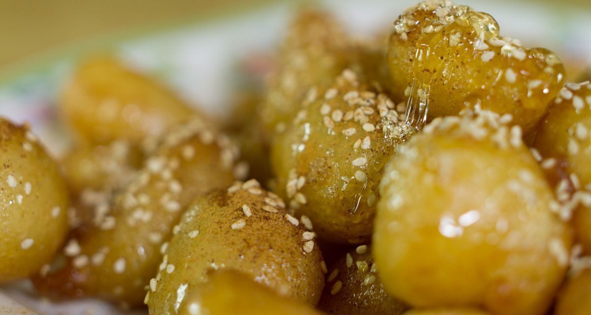 Συνταγή για αφράτους λουκουμάδες: H ελληνική εκδοχή των ντόνατς!