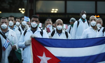 Η Κούβα βάζει σε καραντίνα 32.500 τουρίστες