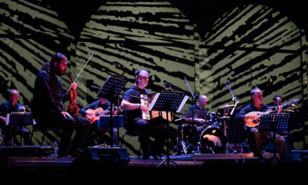 «Μες στου Βοσπόρου τα στενά…»: Ένα μουσικό οδοιπορικό στην Πόλη και την Μικρά Ασία στο θέατρο Ολύμπια