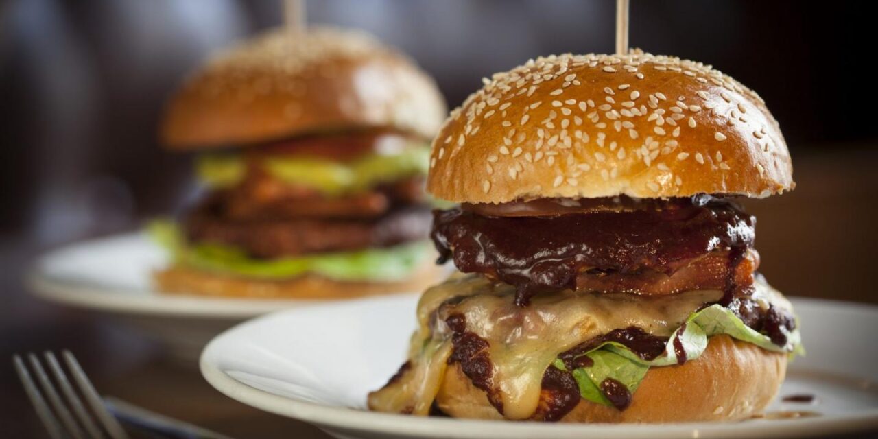 #Menoumespiti και φτιάχνουμε λαχταριστά, σπιτικά burgers!