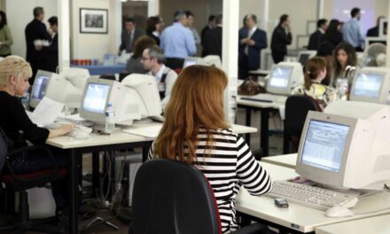 Επίδομα 800 ευρώ: Σε λειτουργία η πλατφόρμα