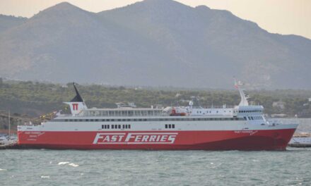 Μεγάλος κίνδυνος: Αθηναίοι πάνε στις Κυκλάδες για να προστατευθούν από τον κορωνοϊό