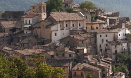 Ιταλία: Το μικρό χωριό στον Βορρά που γλίτωσε από τoν κορωνοϊό – Ο θρύλος περί… θαυματουργού νερού