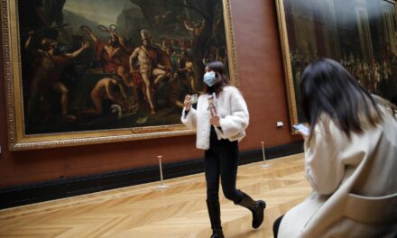 Θέατρα και μουσεία στο έλεος του κορωνοϊού – Τι μέτρα προστασίας ακολουθούν