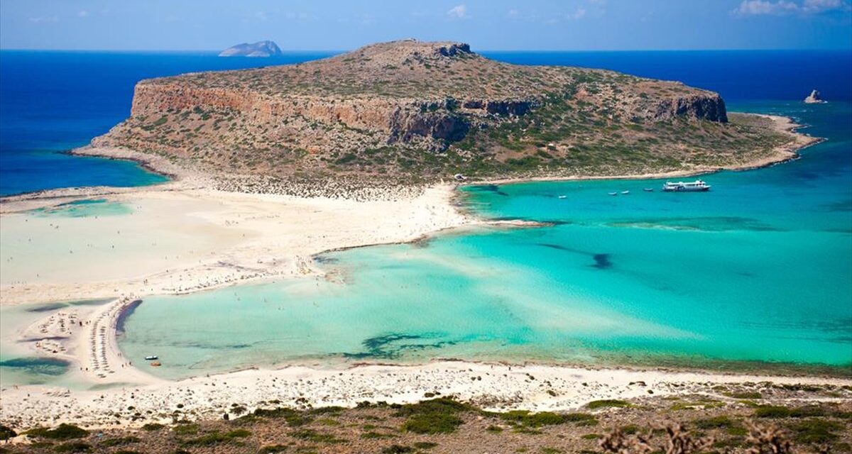 TripAdvisor: Αυτή η ελληνική παραλία βρίσκεται ανάμεσα στις κορυφαίες παραλίες του κόσμου για το 2022