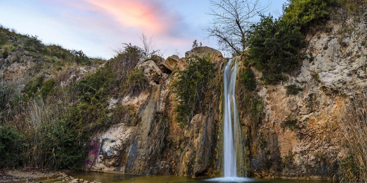 Ο άγνωστος καταρράκτης που απέχει μόλις μισή ώρα από την Αθήνα