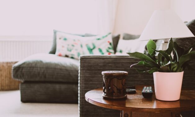 “Μένουμε σπίτι”: 6 πράγματα για να μην βαρεθείτε ούτε λεπτό!