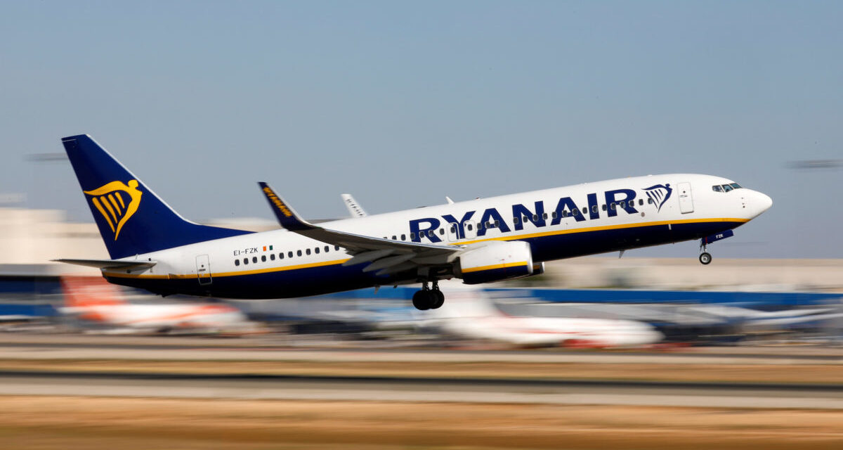 Τέλος όλες οι πτήσεις της Ryanair μέχρι τον Ιούνιο