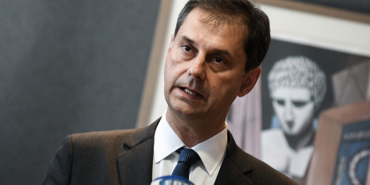 Θεοχάρης για κορωνοϊό: Πολύ δύσκολη η κατάσταση για τον τουρισμό – Η αγορά είναι σε χειμερία νάρκη