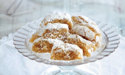 Ζαχαρομπακλαβάς: Μία συνταγή που μας ταξιδεύει στην Ύδρα