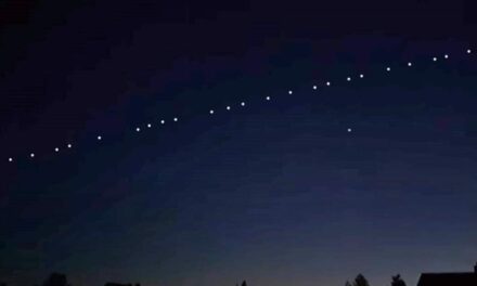 Ξάνθη: Παράξενα φωτεινά αντικείμενα στον ουρανό αναστάτωσαν τους κατοίκους