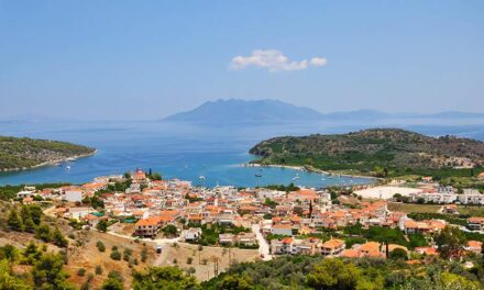 Guardian: Αυτό είναι το 1ο μέρος στον κόσμο που πρέπει να επισκεφθούμε μετά το lockdown – Βρίσκεται στην Ελλάδα