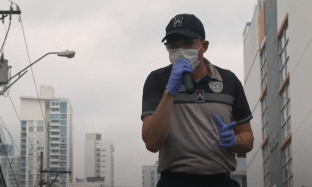 Παναμάς: Αστυνομικοί τραγούδησαν για να διασκεδάσουν τους πολίτες που βρίσκονται σε καραντίνα