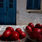 Σήμερον κρεμάται επί ξύλου – Η Μ. Πέμπτη, η σταύρωση και τα κόκκινα αυγά