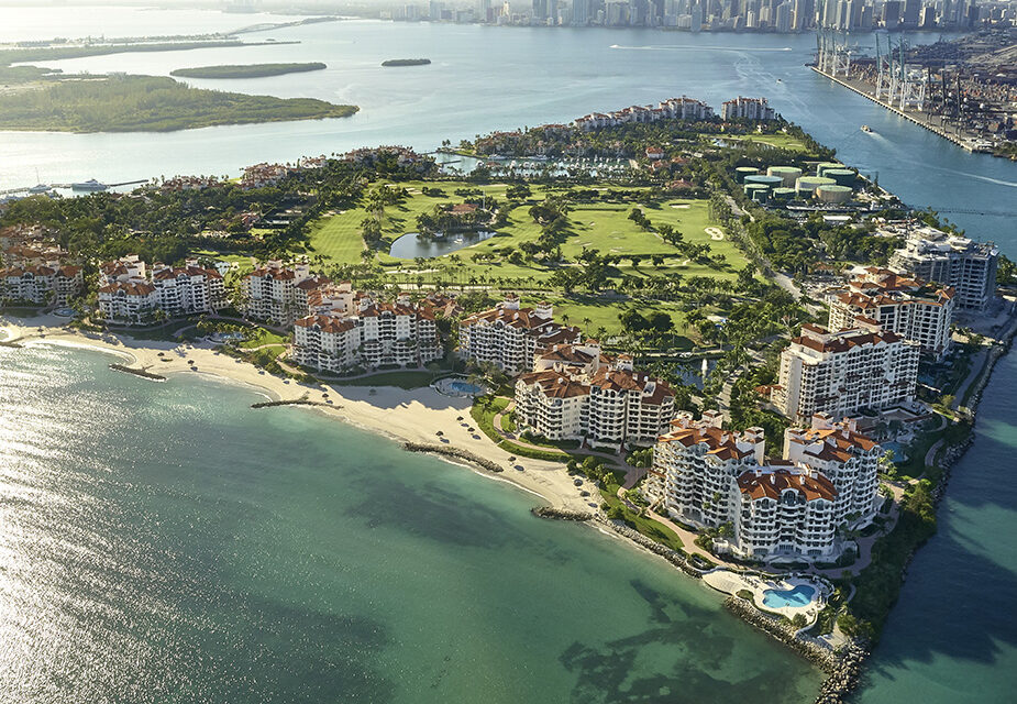 Fisher Island: Το νησί των πλουσίων που δεν έχει πλησιάσει ο κορωνοϊός