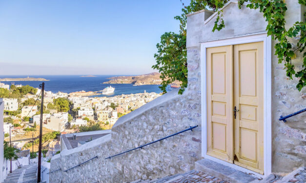 “Μια μικρή… Ιταλία στην Ελλάδα”: Η Daily Mail αποθεώνει ένα πανέμορφο κυκλαδονήσι