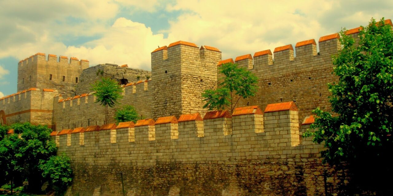 Τα τείχη της Κωνσταντινούπολης: Ό,τι απέμεινε από την Άλωση