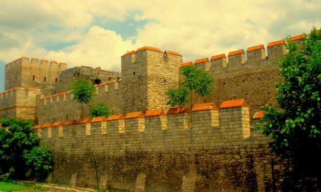 Τα τείχη της Κωνσταντινούπολης: Ό,τι απέμεινε από την Άλωση