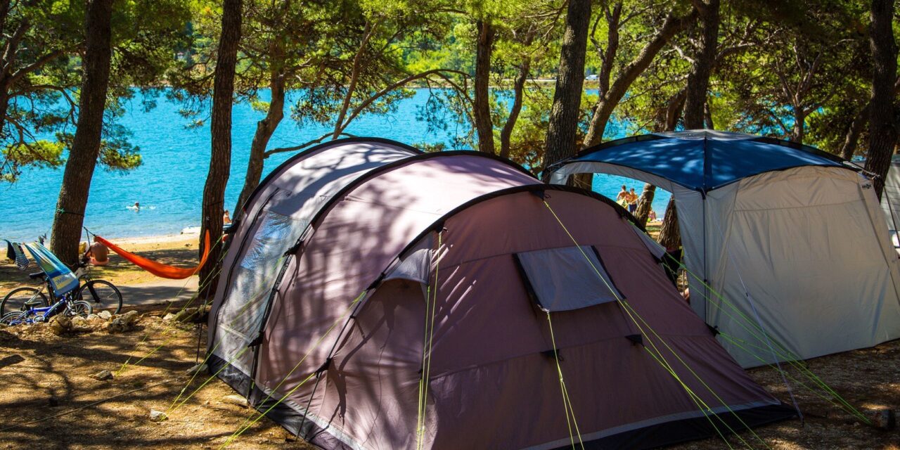 Camping στην εποχή του κορωνοϊού: Μπορεί να δώσει κάποια ανάσα ο οδικός τουρισμός;