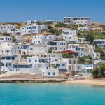 H Le Figaro ανακαλύπτει τις Μικρές Κυκλάδες: Φυσική ομορφιά, αυθεντικότητα και χαλαρός ρυθμός ζωής
