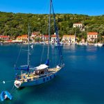 Οι 5 ομορφότερες παραλίες για μαγικές βουτιές… στην Ιθάκη