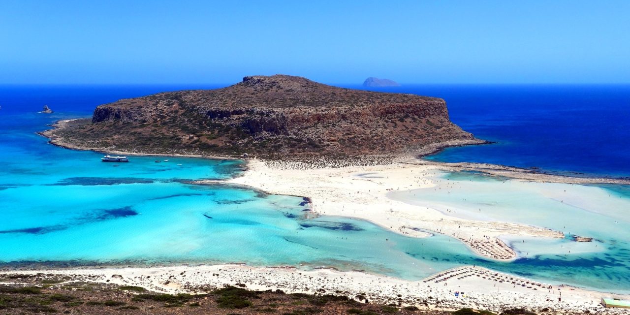 Tripadvisor: Στις top 25 παραλίες στον κόσμο για το 2023 και δύο ελληνικές