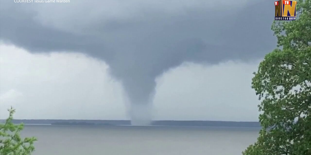 Εντυπωσιακός υδροστρόβιλος σε λίμνη του Τέξας (video)