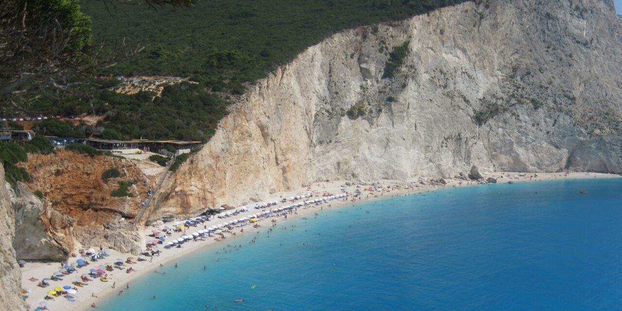 Τα 5 νησιά που πρέπει να επισκεφτούν οι ξένοι ταξιδιώτες και τα 5 που πρέπει να αποφύγουν