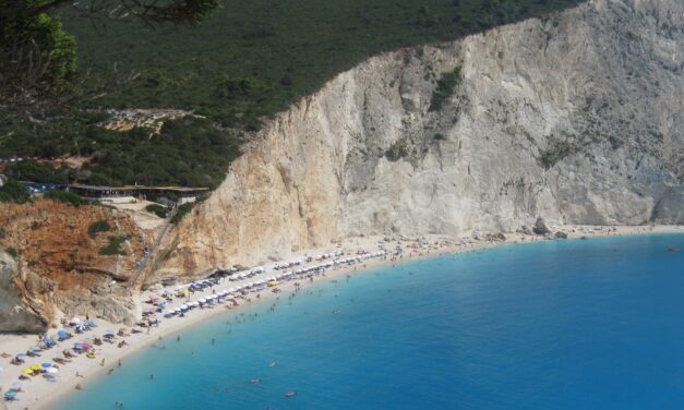 Τα 5 νησιά που πρέπει να επισκεφτούν οι ξένοι ταξιδιώτες και τα 5 που πρέπει να αποφύγουν