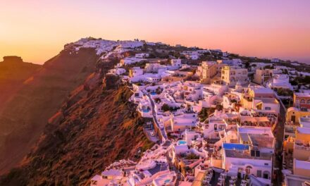Tαξίδι στον χρόνο: Aπό τη Σαντορίνη του σήμερα στην Ελλάδα του χθες