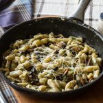 Σκιουφιχτά: Μακαρόνια με Κρητική καταγωγή