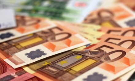 Επιστρεπτέα προκαταβολή: Πιστώθηκαν τα πρώτα χρήματα – Αναλυτικά η διαδικασία για τις τουριστικές επιχειρήσεις