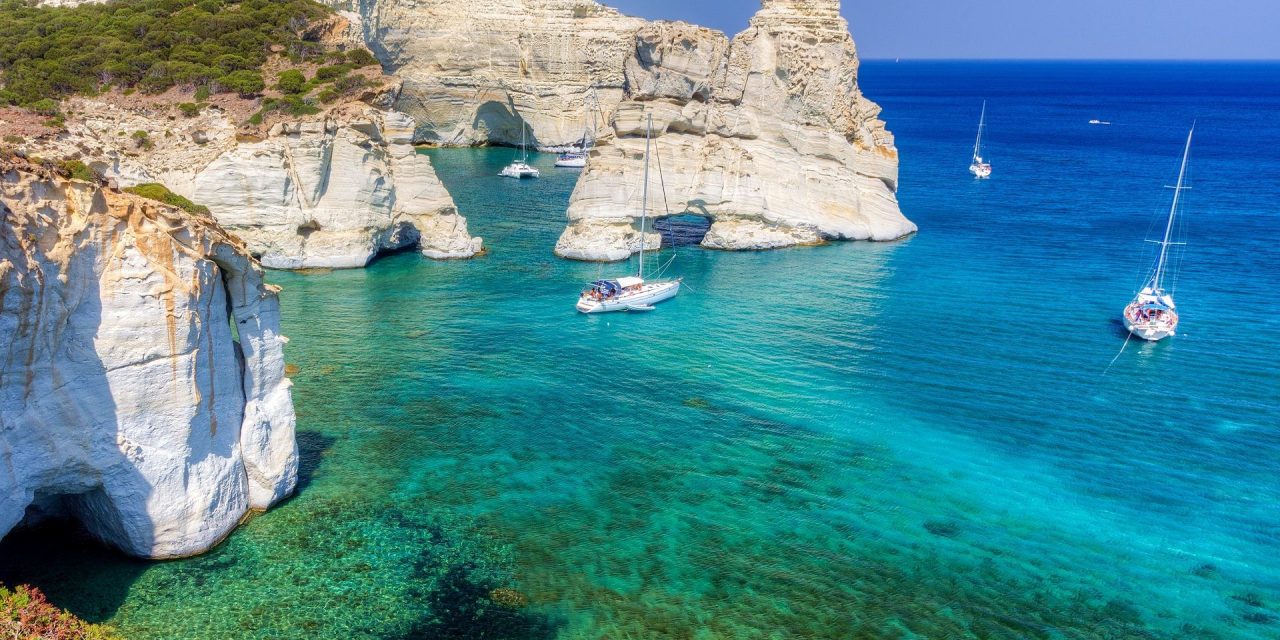 Μήλος: Καλοκαίρι στην όμορφη των Κυκλάδων