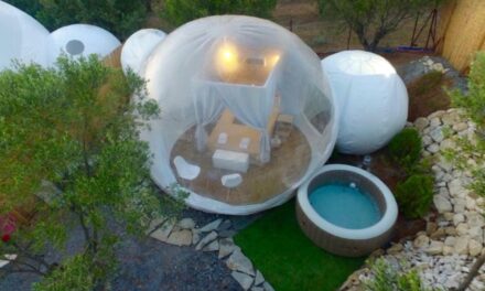 Bubble tents: Πλαστικά φουσκωτά δωμάτια με θέα τα αστέρια γίνονται μόδα λόγω κορωνοϊού!