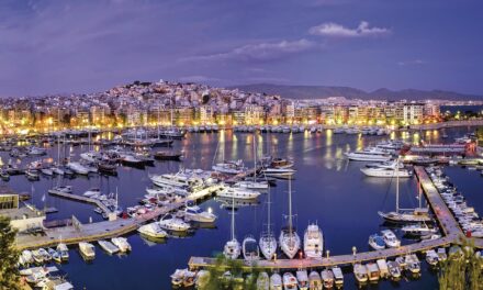 Δημοτικό Θέατρο Πειραιά: Μουσικός περίπατος δίπλα στη θάλασσα