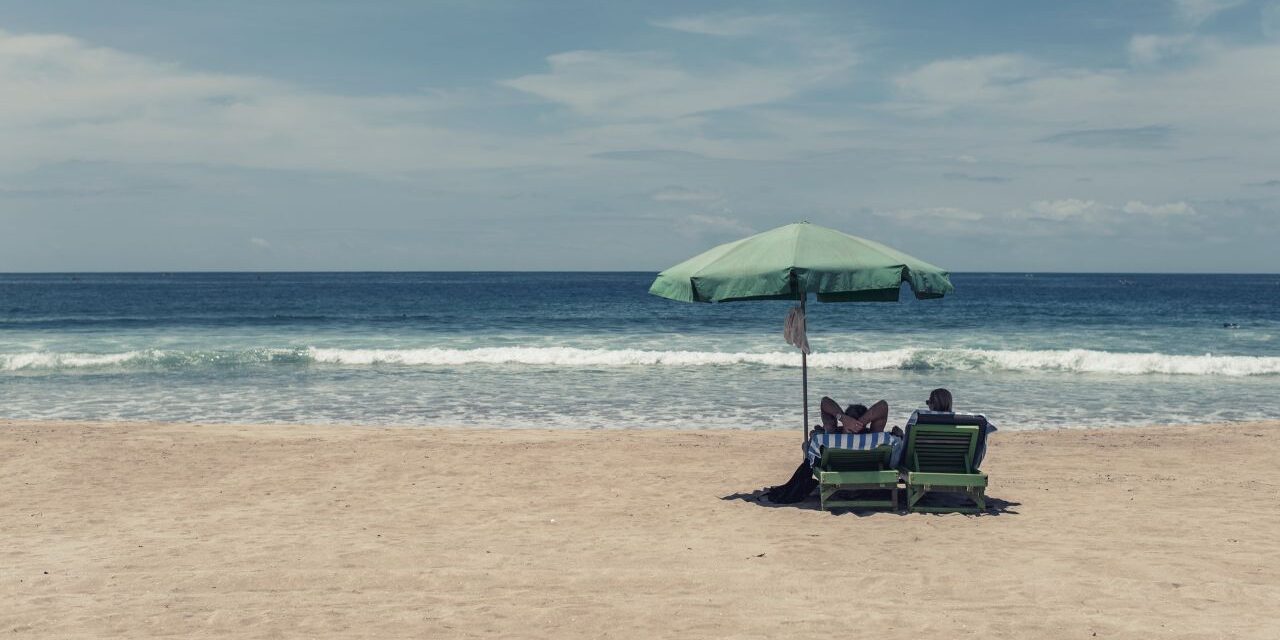 Κοινωνικός Τουρισμός : Επιδότηση εισιτηρίων στα πλοία και αύξηση διανυκτερεύσεων – Ποιοι είναι οι δικαιούχοι