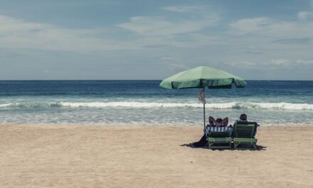 Κοινωνικός Τουρισμός : Επιδότηση εισιτηρίων στα πλοία και αύξηση διανυκτερεύσεων – Ποιοι είναι οι δικαιούχοι