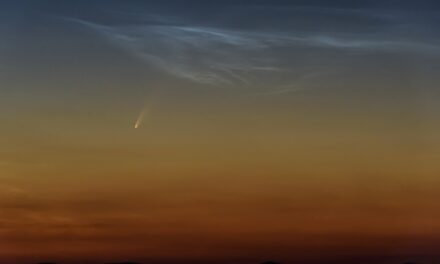 Ο κομήτης NEOWISE πλησιάζει όλο και περισσότερο τη Γη – Ορατός και από την Ελλάδα