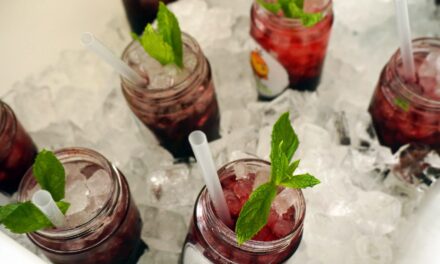 Φτιάξτε μοναδικά κοκτέιλ σε κανάτα και πιείτε τα με την παρέα σας