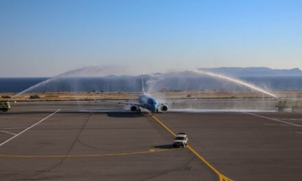 Κρητικές λύρες, αψίδες νερού και… κραυγές αγωνίας