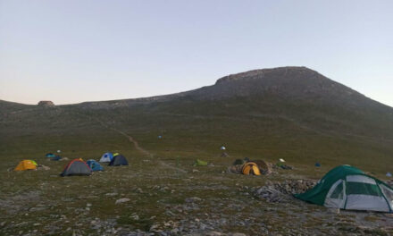 Πολωνοί δημοσιογράφοι ανεβαίνουν στον Όλυμπο και προβάλλουν τον ορειβατικό τουρισμό