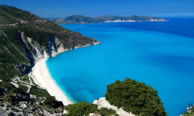 Η Ελλάδα μεταξύ των πέντε χωρών της Ε.Ε. με «εξαιρετικής ποιότητας» παραλίες