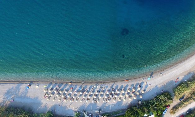 Αίγιο: Μπαλκόνι με θέα τον Κορινθιακό