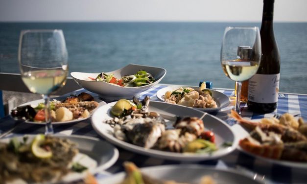 Αυτά τα νησιά πρέπει να επισκεφθείτε αν αγαπάτε το καλό φαγητό