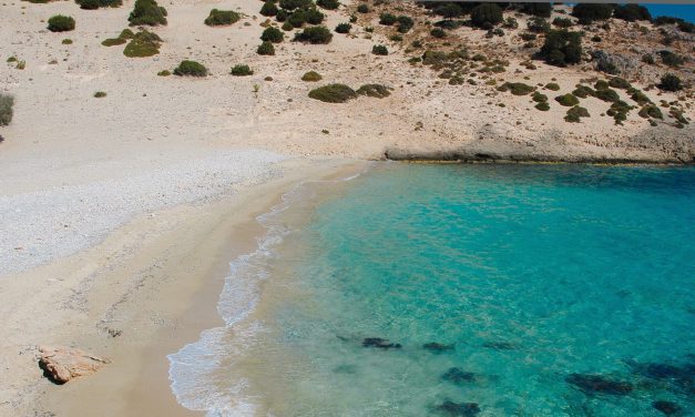 Σχοινούσα: Ένας λιλιπούτειος αιγαιοπελαγίτικος παράδεισος