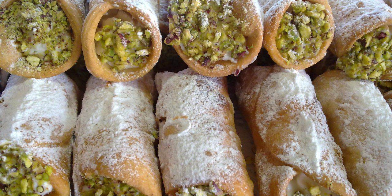 Κανόλι: Η γλυκιά συνταγή που θα μας ταξιδέψει απευθείας… Σικελία!