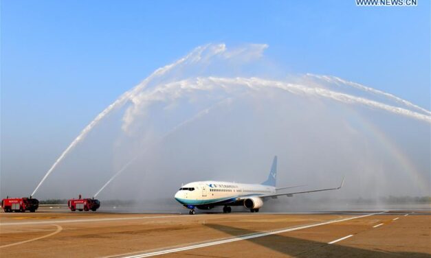 Προσγειώθηκε στο αεροδρόμιο της Ουχάν η πρώτη διεθνής πτήση μετά από 9 μήνες!