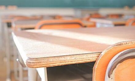 Χτύπησε το πρώτο κουδούνι: Πηγαίνοντας για μάθημα στο μικρότερο δημοτικό σχολείο της Ευρώπης