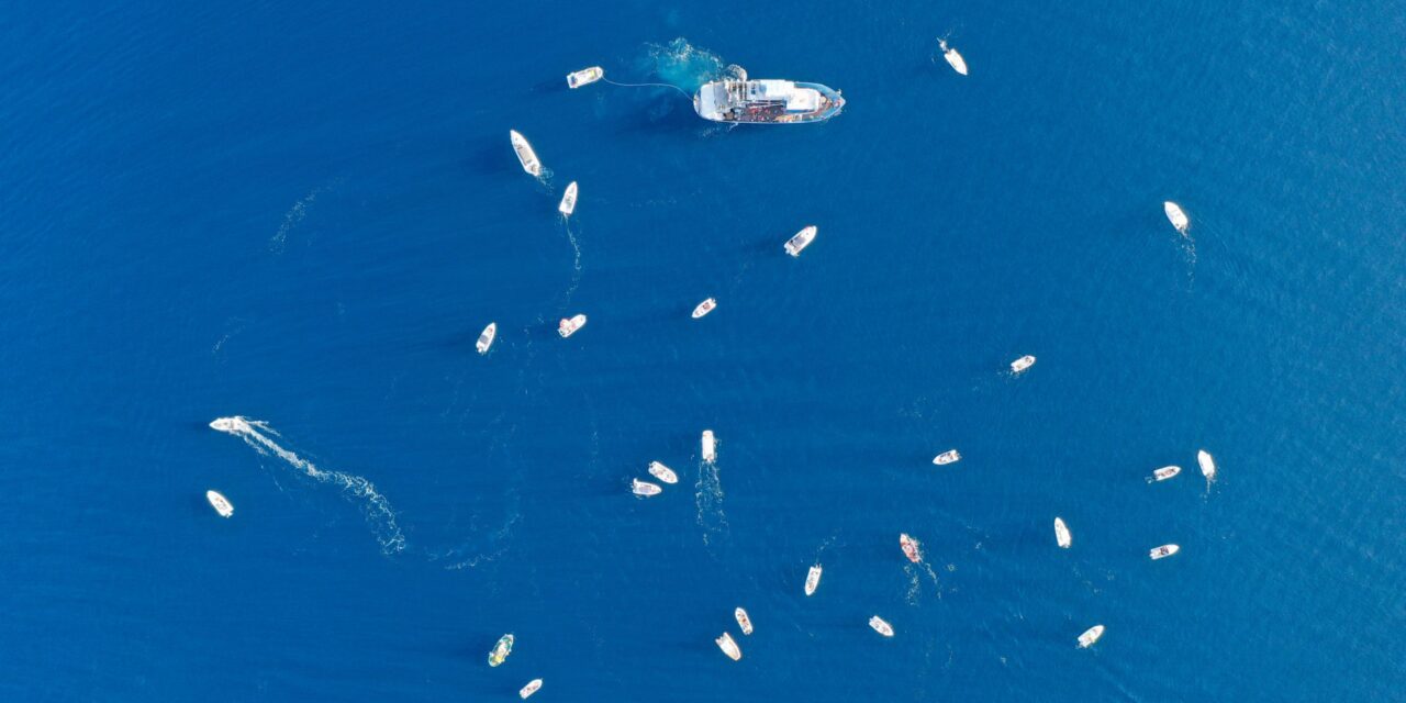 Ο Αυθεντικός Μαραθώνιος Κολύμβησης αναβίωσε 2.500 χρόνια μετά στο Αρτεμίσιο