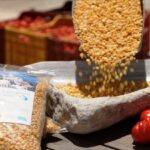 Η πιο βελούδινη φάβα κατάγεται από τη Σαντορίνη – Δείτε τη συνταγή